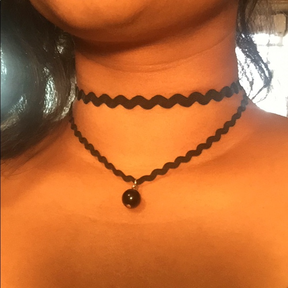 Double Wavey Charm Choker w/ silver clasp